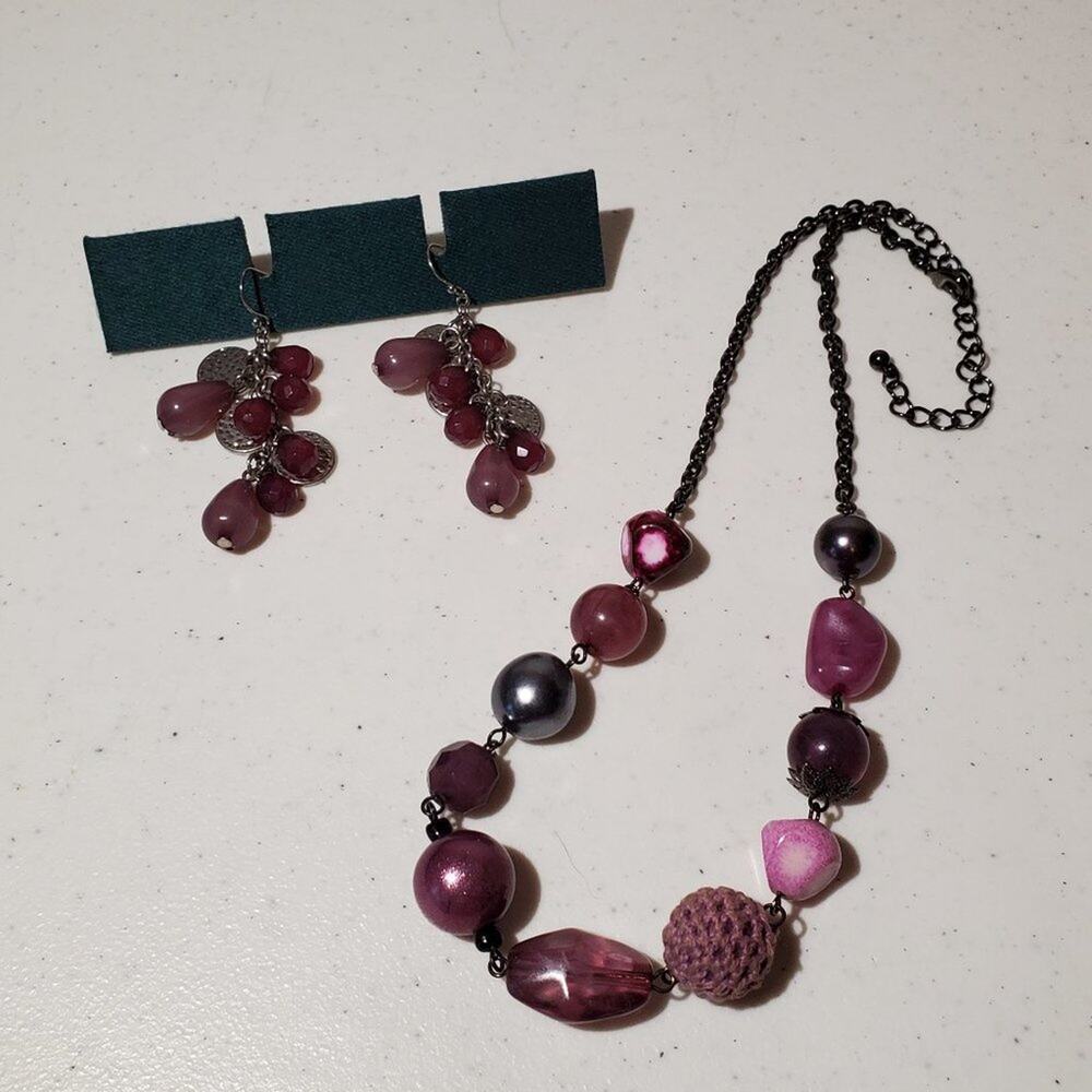 Unbranded Fuchsia Beaded Necklace Earring Costume Jewelry Set - Picture 3 of 11